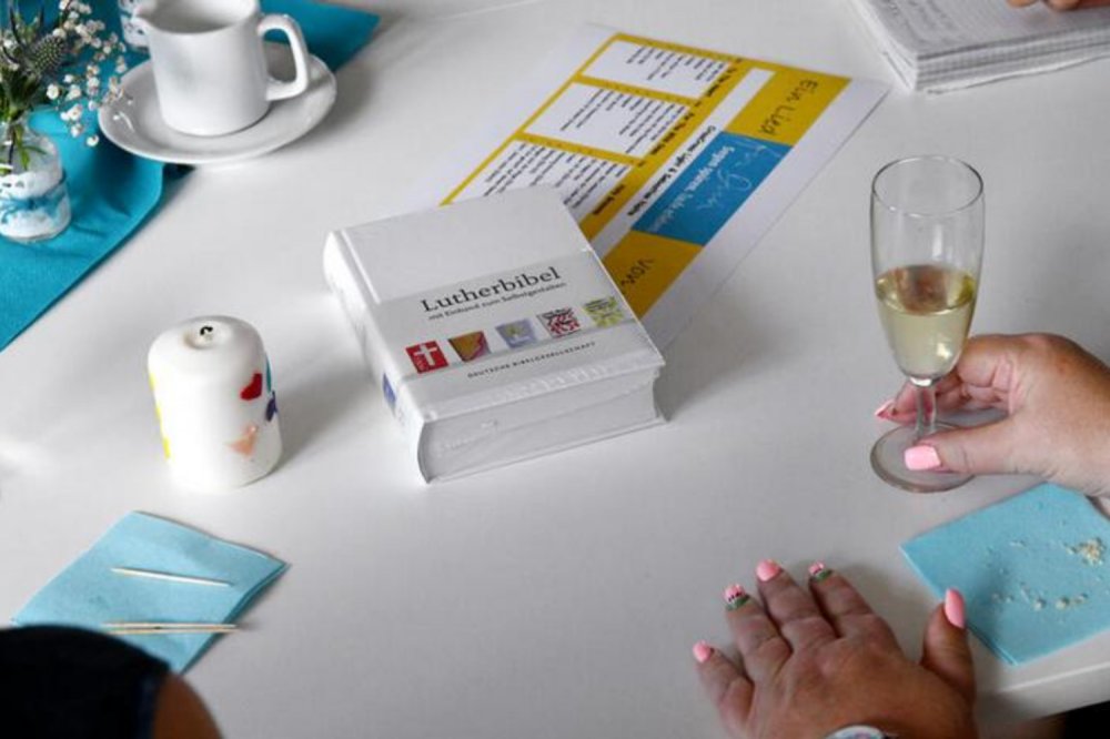 Bibelgespräch in der Ufergemeinde Rostock